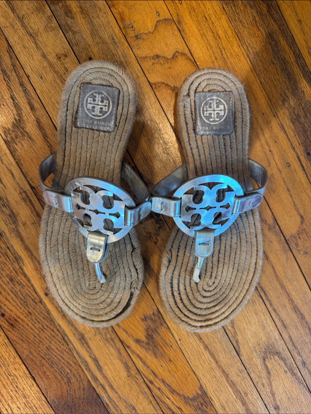 Tory Burch Metallic Silver Double-T Rope-Textured Sandals size 9 GUC